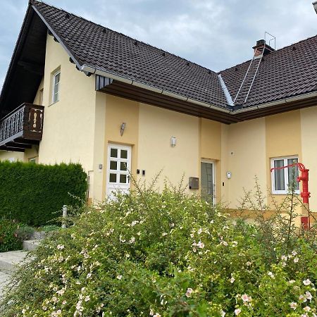 Ferienwohnung Peklar Arnfels エクステリア 写真